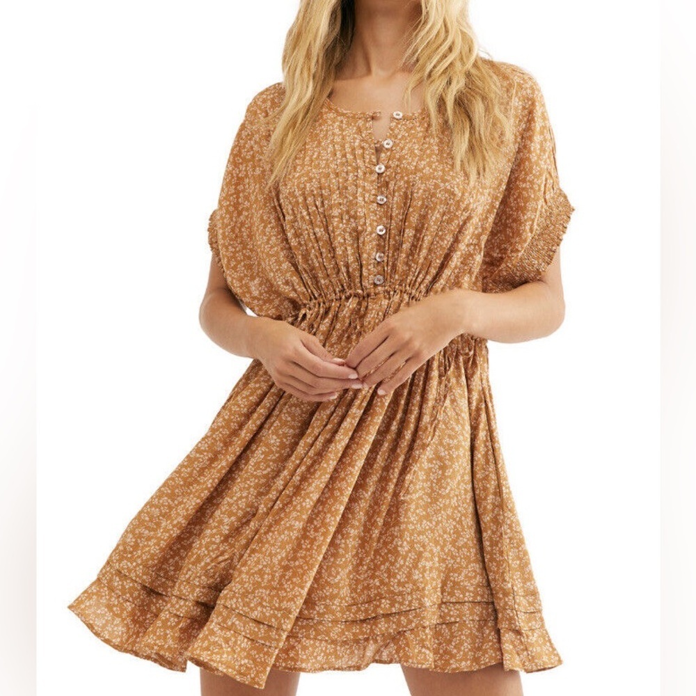 Free People “One Fine Day” mini dress🔥
NWT